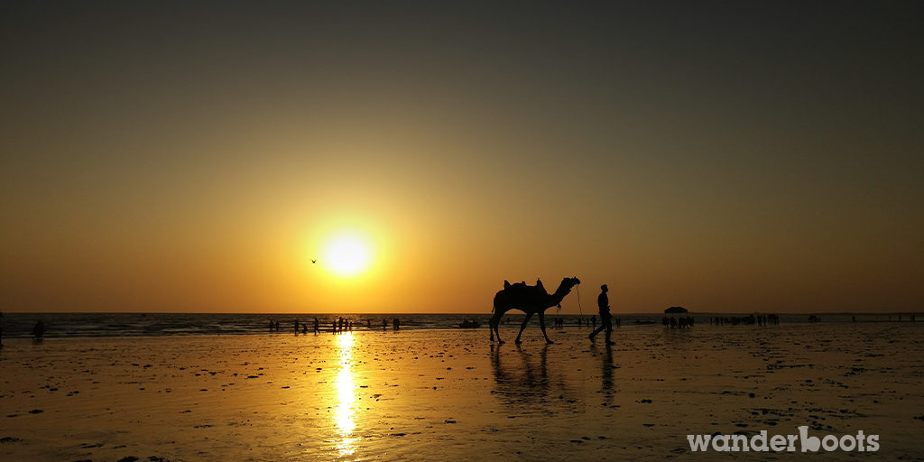 wanderboots-travel-blog-kutch-mandvi-beach