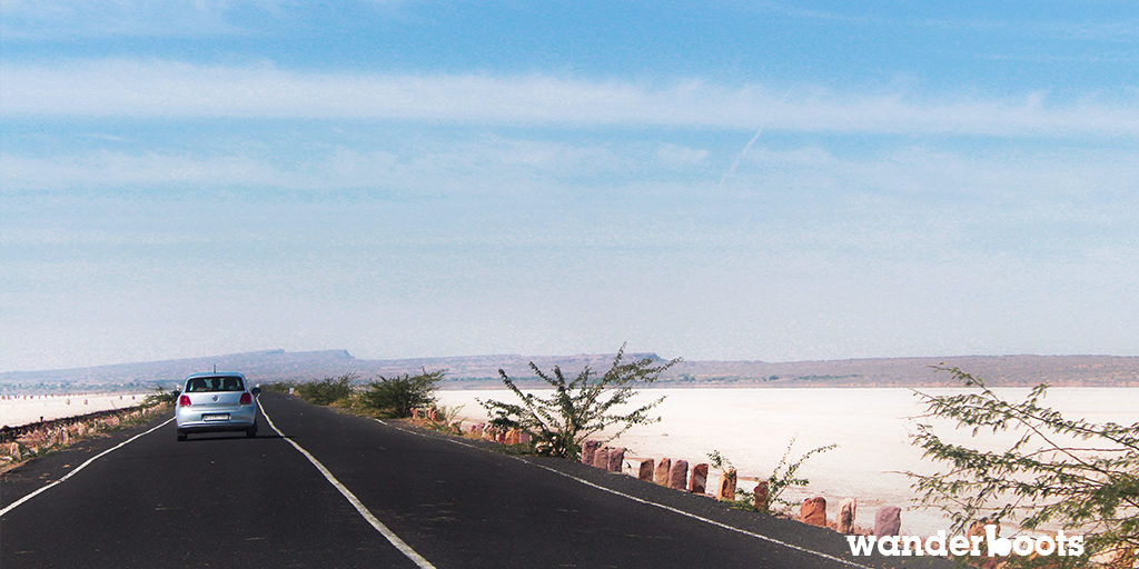 wanderboots-travel-blog-kutch-white-rann-roads